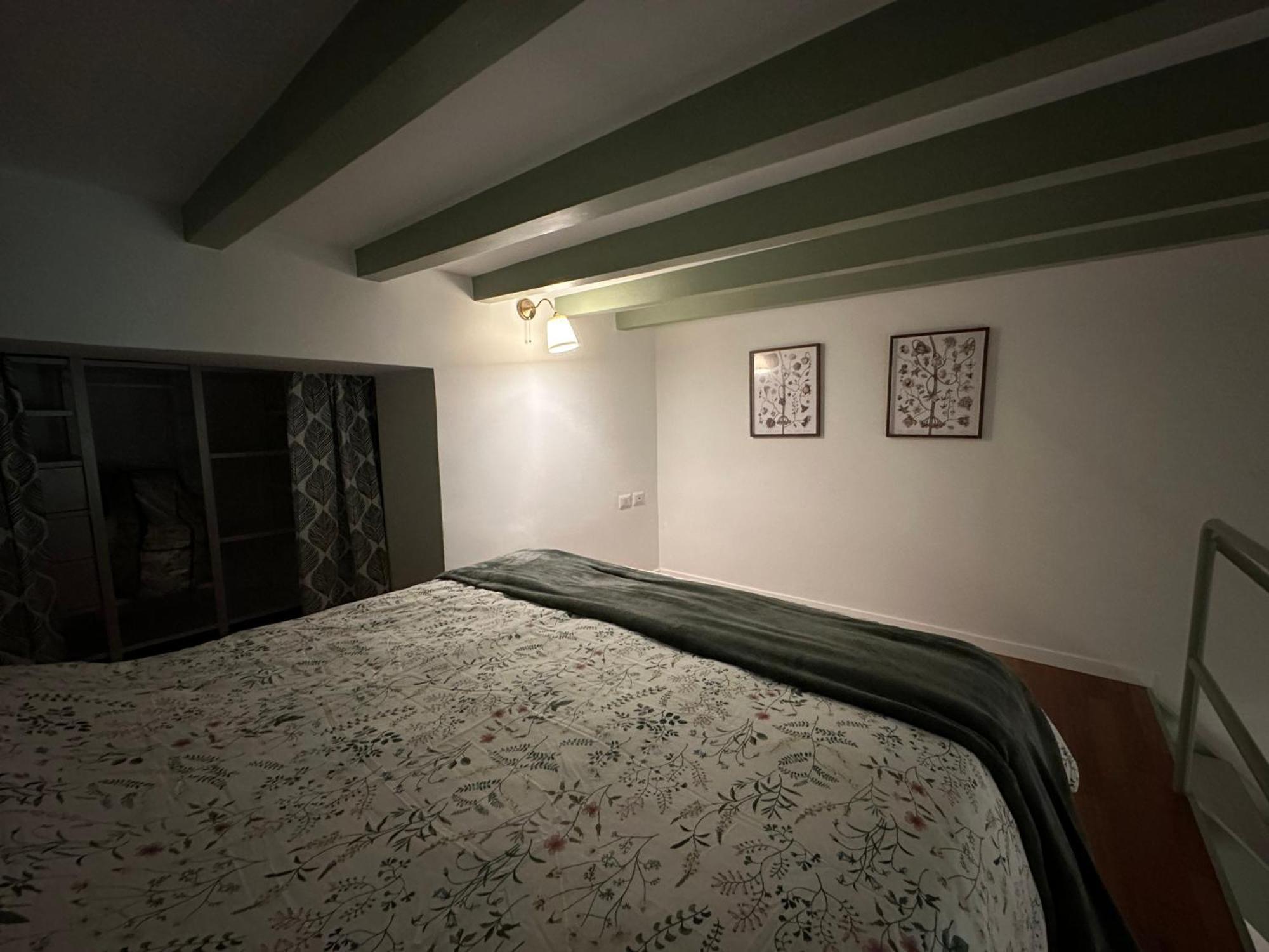 Flowers, A Cozy Suite In Milán Exterior foto